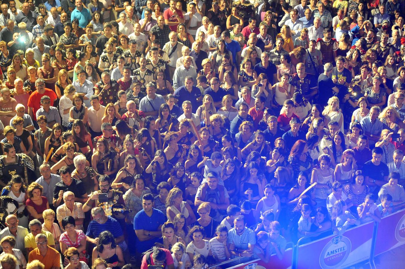 El presidente de la Comunidad pronuncia el pregón con el que dan comienzo las XXVIII Fiestas de Carthagineses y Romanos, en el primer año en el que están catalogadas de Interés Turístico Internacional