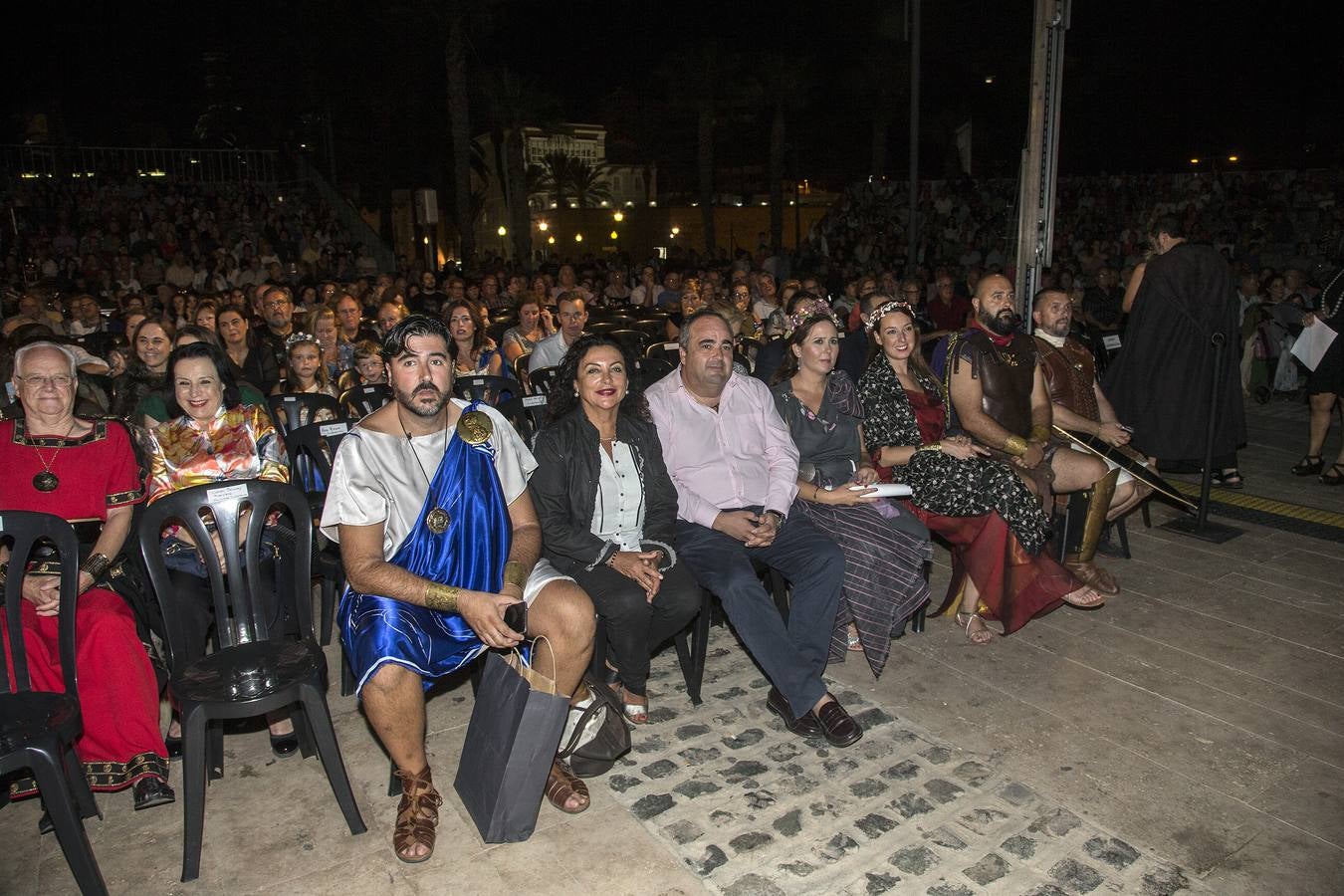 La ofrenda realizada en la representación de la revelación de Tanit a Himilce son alimentos para la Casa Cuna y la Hospitalidad