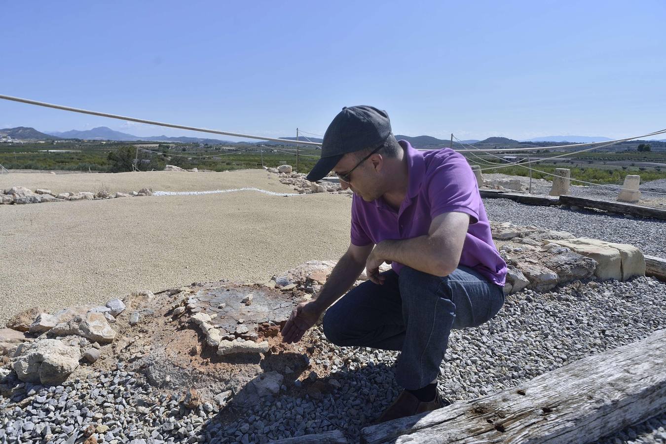 Ya en el Neolítico se elaboraba vino en Bullas. Visitarla en estos días es una oportunidad para curiosear en la villa romana de Los Cantos, una enorme explotación agropecuaria en fase de excavación arqueológica