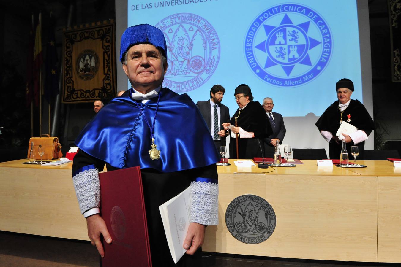 La UMU y la UPCT darán la batalla en el debate de la nueva Ley de Universidades, que el presidente de la Comunidad, Fernando López Miras, puso ayer sobre la mesa durante el acto solemne de apertura del curso, celebrado en Espinardo