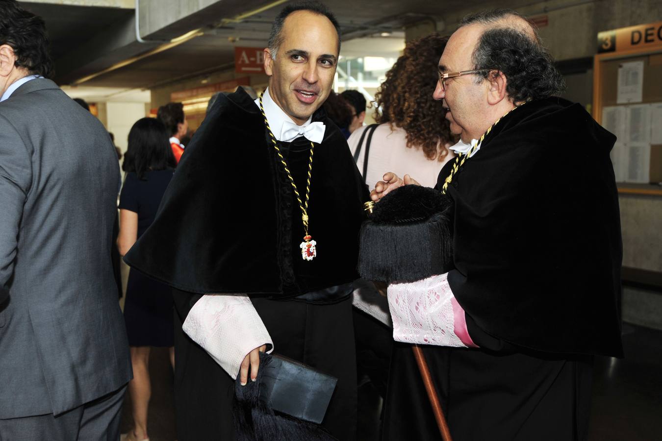 La UMU y la UPCT darán la batalla en el debate de la nueva Ley de Universidades, que el presidente de la Comunidad, Fernando López Miras, puso ayer sobre la mesa durante el acto solemne de apertura del curso, celebrado en Espinardo