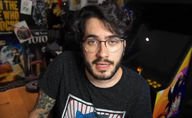 El youtuber Wismichu admite haber propinado un 'botellazo' en la cabeza a otro joven