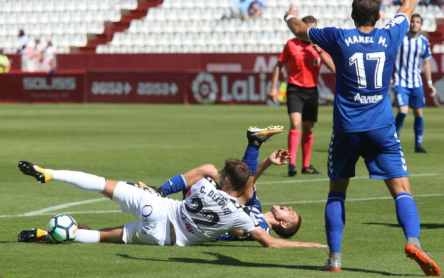 En un partido en el que se lanzaron hasta tres penaltis, Eugeni falló una pena máxima en el último minuto que condena al conjunto de Curro Torres a la zona baja de la clasificación