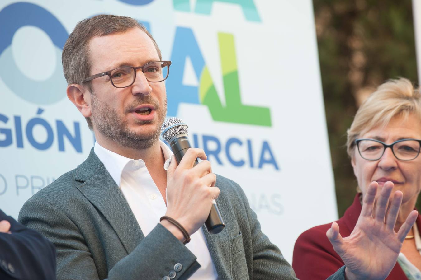 Javier Maroto explica que el objetivo es «ponerle cariño y voz a todo lo que se hace desde el partido» para favorecer a las personas