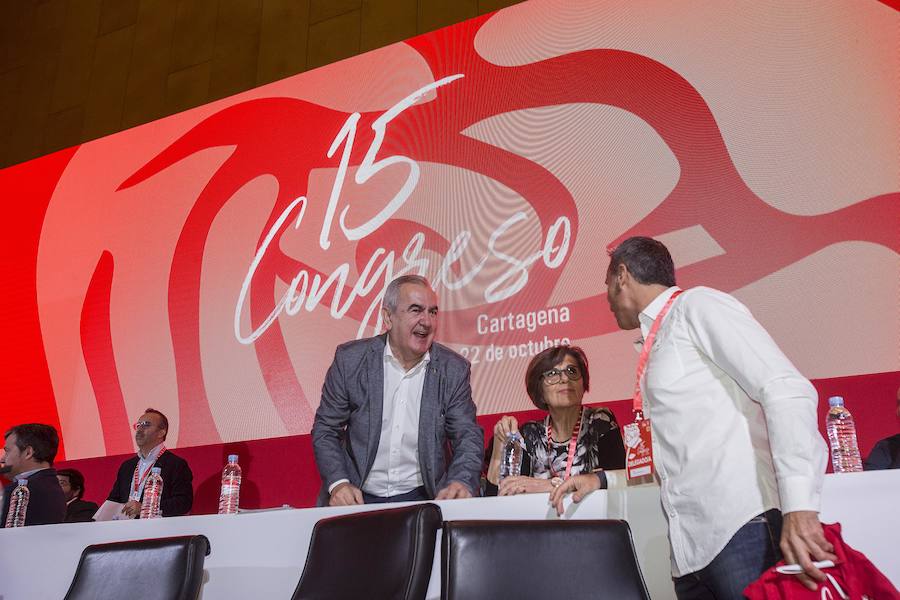 La jornada inaugural del cónclave de los socialistas murcianos, celebrado en Cartagena, ha contado con la presencia del secretario general del PSOE, Pedro Sánchez