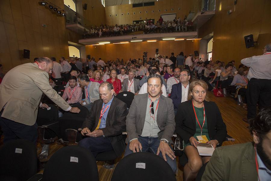 La jornada inaugural del cónclave de los socialistas murcianos, celebrado en Cartagena, ha contado con la presencia del secretario general del PSOE, Pedro Sánchez