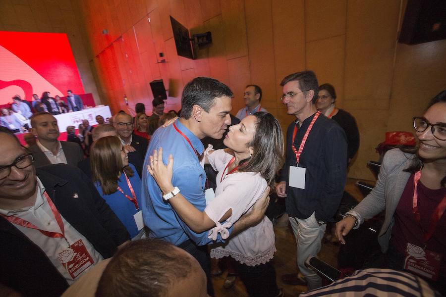 La jornada inaugural del cónclave de los socialistas murcianos, celebrado en Cartagena, ha contado con la presencia del secretario general del PSOE, Pedro Sánchez