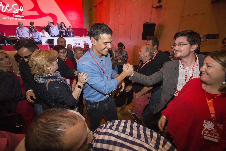 La jornada inaugural del cónclave de los socialistas murcianos, celebrado en Cartagena, ha contado con la presencia del secretario general del PSOE, Pedro Sánchez