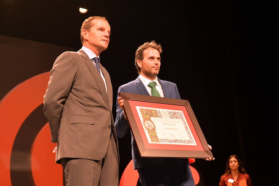 Los empresarios piden «un paso en firme» para solucionar la falta de agua durante la entrega de Premios de la Cámara de Comercio celebrada en Lorca