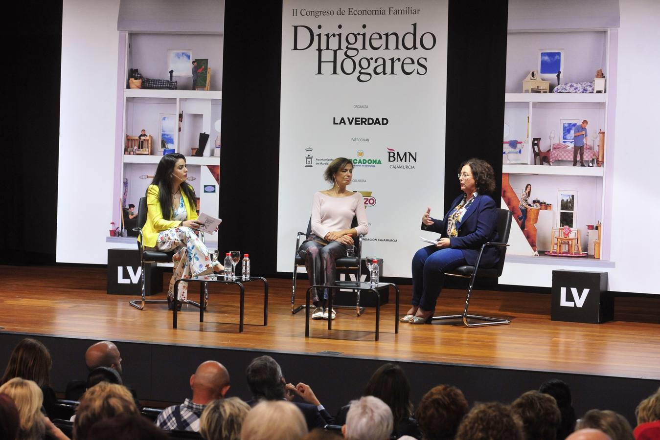 El congreso de economía familiar organizado por 'La Verdad' ha celebrado este jueves su segunda edición en el Aula de Cultura de Cajamurcia