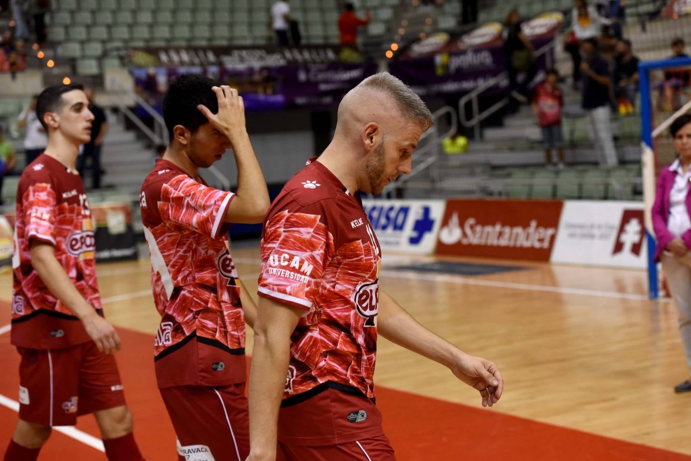 La falta de efectivos vuelve a pasar factura al equipo, que solo puede empatar ante el Levante