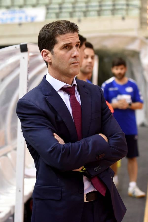 La falta de efectivos vuelve a pasar factura al equipo, que solo puede empatar ante el Levante