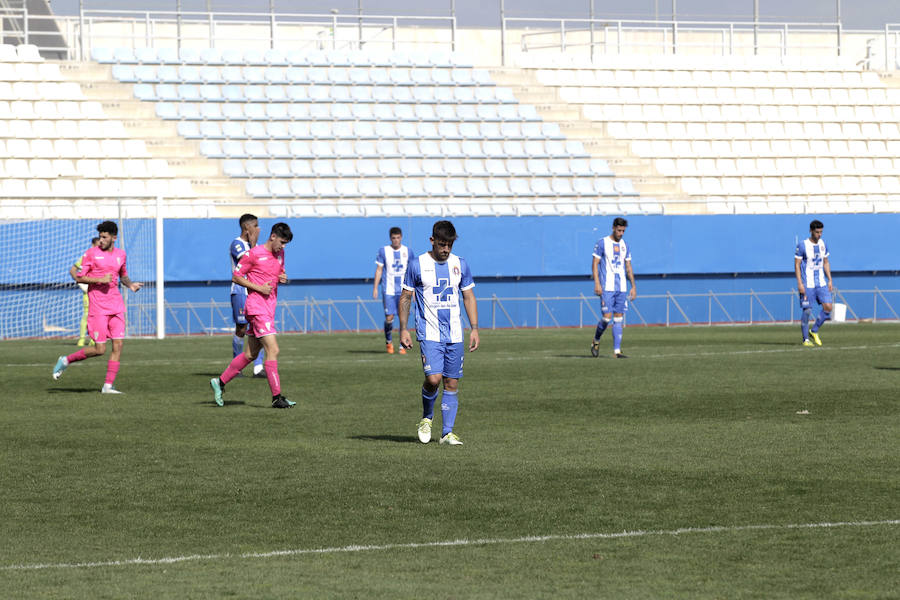 El Lorca Deportiva, que esperaba remontar, encaja una goleada sonrojante