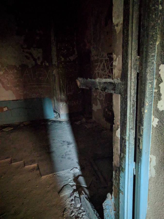 Ruinas del hospital antituberculoso ubicado en el Parque Regional de Sierra Espuña, hoy abandonado