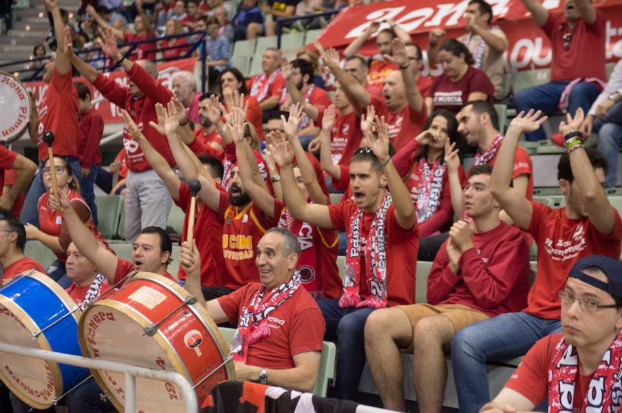 Un inexplicable mate de David Navarro en el último segundo deja helado al Palacio de los Deportes