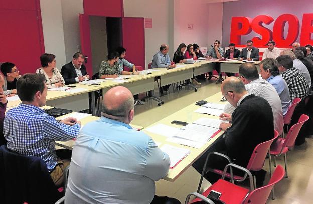 Reunión de Diego Conesa con los alcaldes del PSOE de la Región, el pasado jueves.