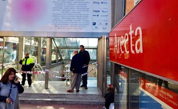 La estación de metro de Las Arenas, donde ha fallecido una mujer.