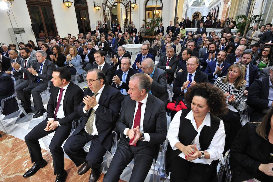 El expresidente del Parlamento Europeo explica que «cuantos menos responsables políticos estén en prisión preventiva, mejor»