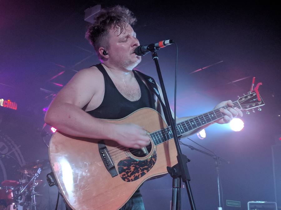 El grupo de granjeros Steve 'N' Seagulls ofreció este jueves un concierto cargado de humor y energía en la sala Garaje Beat Club de Murcia