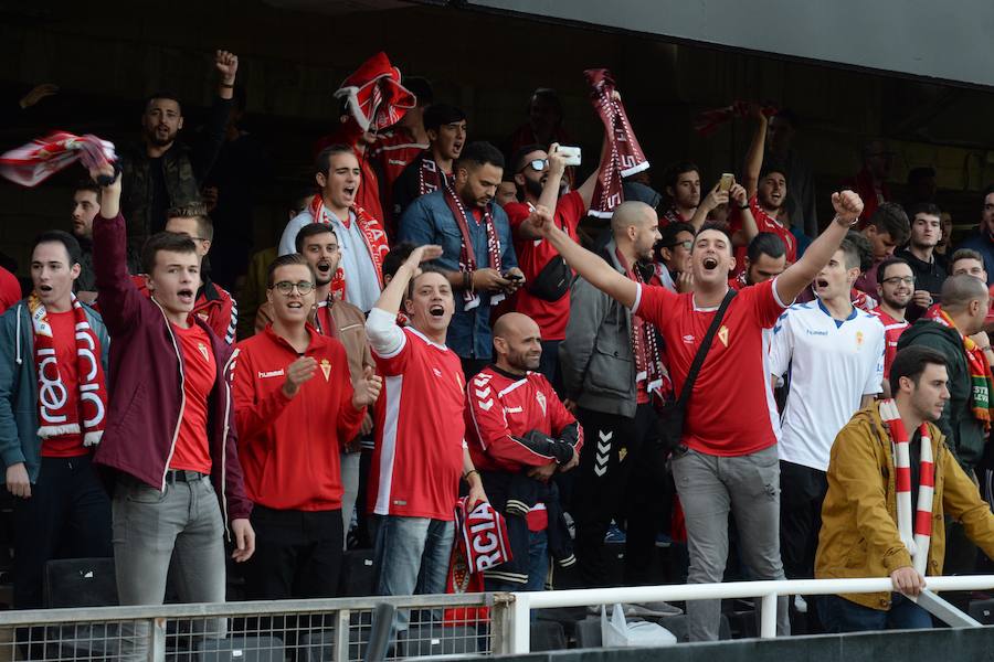 Más de 9.000 aficionados se dieron cita en el feudo albinegro para ver la victoria del Efesé ante el Real Murcia