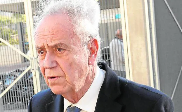 José Luis Martínez Pombo, ayer, llegando al juzgado.