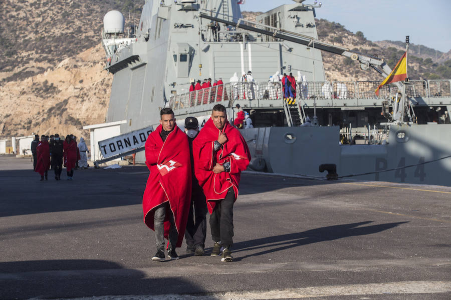 Casi medio millar de personas han llegado a las costas de la Región en una nueva oleada de pateras
