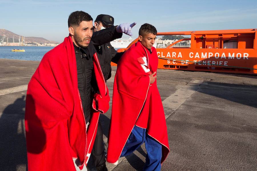 Un total de 461 inmigrantes irregulares han desembarcado en las costas de la Región en menos de 24 horas