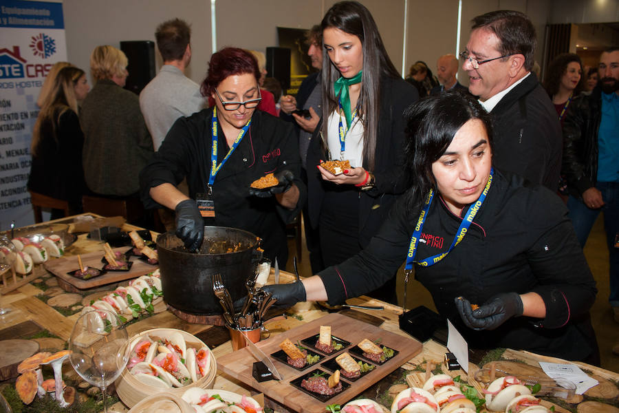 El Auditorio Víctor Villegas se abarrotó de curiosos de la cocina dispuestos a disfrutar de las creaciones y ponencias de los grandes exponentes de la gastronomía nacional