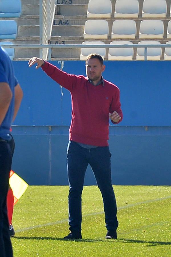 El Lorca Deportiva ganó por 3-2 al At. Las Palmas