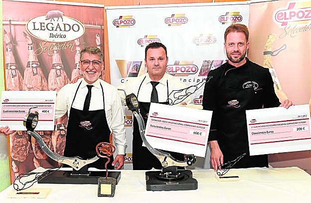 Juan Blas Sánchez gana el concurso nacional de corte de jamón