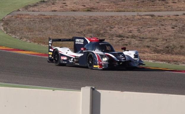 Fernando Alonso, con el Ligier, en el circuito de Alcañiz. 