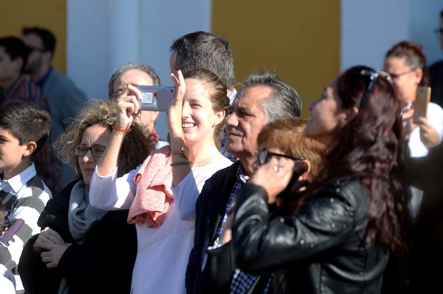 El buque de investigación oceanográfica 'Hespérides' zarpó este viernes desde el Arsenal Militar de Cartagena para emprender una campaña antártica, que se desarrollará hasta finales del próximo mes de mayo. Durante los próximos seis meses, será plataforma para tres proyectos de investigación y dará soporte técnico a otros catorce que realizarán científicos españoles en aguas australes, así como en las bases que España tiene en el continente helado.