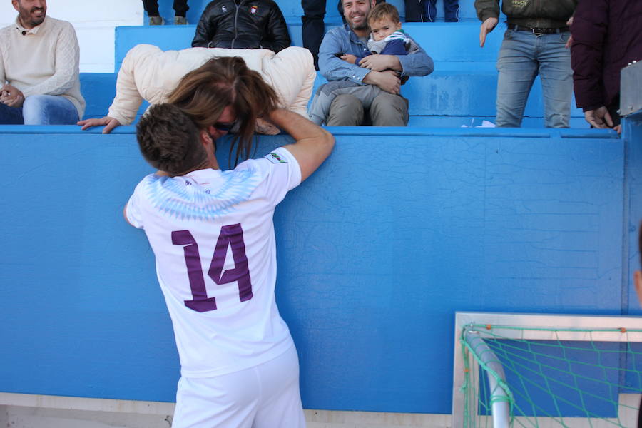 Los goles de Chaco y Titi facilitan el segundo triunfo consecutivo de los del Altiplano en el campo de La Hoya