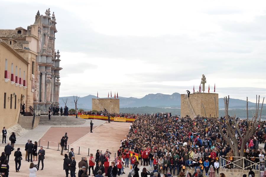 Don Felipe y Doña Letizia el Santuario de la Vera Cruz y la exposición 'Signum' en la iglesia de la Compañía de Jesús