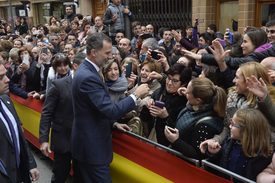 Don Felipe y Doña Letizia el Santuario de la Vera Cruz y la exposición 'Signum' en la iglesia de la Compañía de Jesús