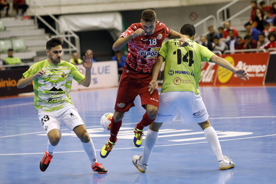 El conjunto de Duda resuelve en los últimos minutos el choque en el que celebró sus mil partidos