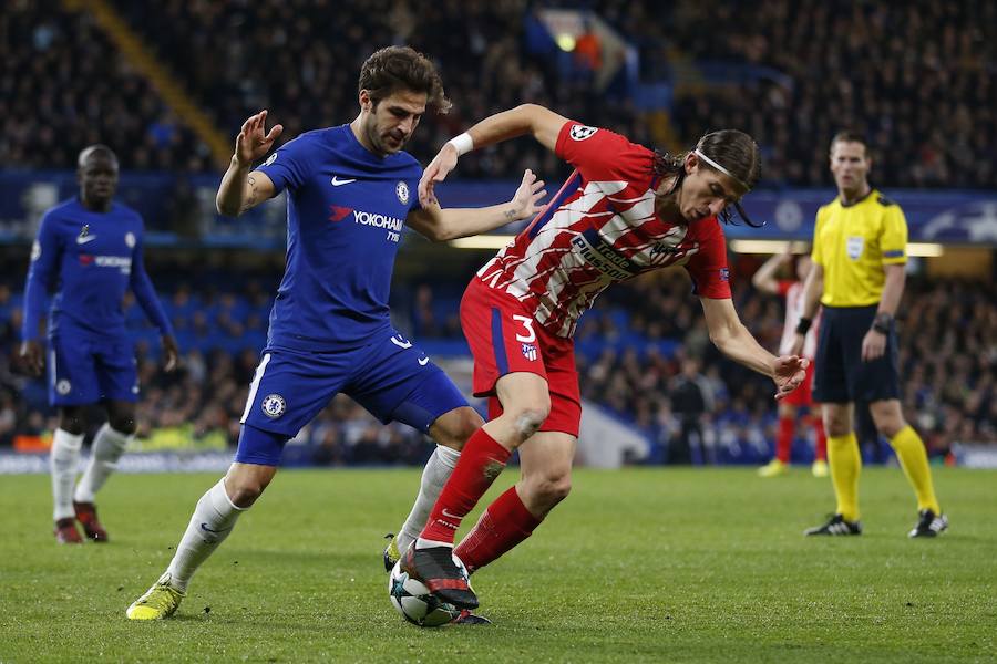 El Atlético empató en Stamford Bridge ante el Chelsea y dijo adiós a la Champions League. La Roma venció al Qarabag y los rojiblancos no ganaron, por lo que los de Simeone disputarán la Liga Europa.