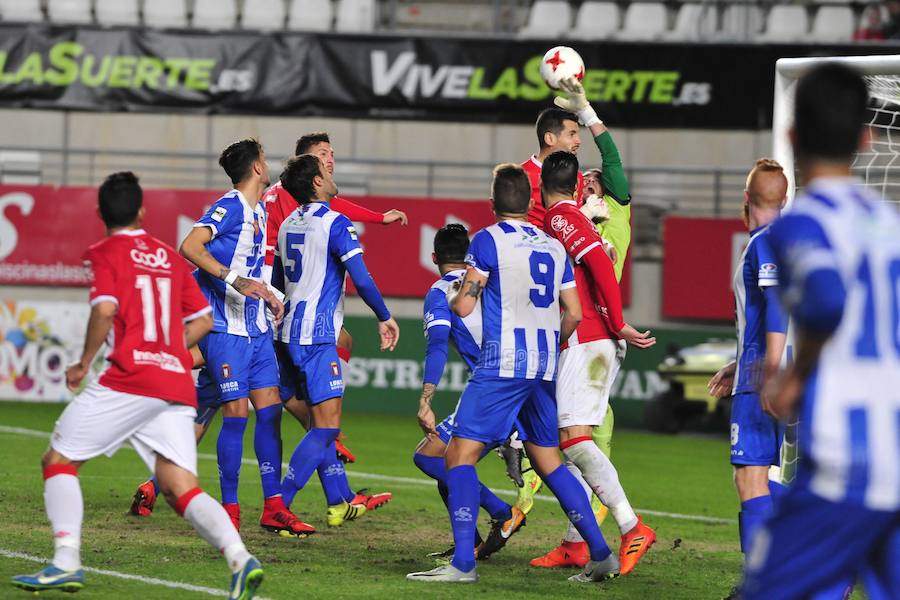 Los granas se dejan dos puntos en casa ante un Lorca atrevido que se pudo llevar la victoria y da un paso atrás en la lucha por el 'playoff'