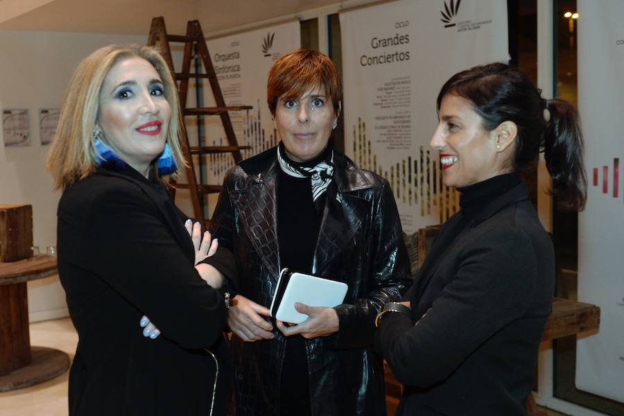 Después de la entrega de premios, los invitados disfrutaron de una agradable velada, en la que no podía faltar la comida y la bebida. 