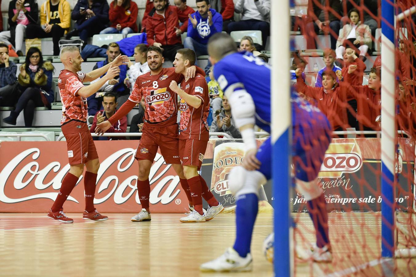 Con los ecos del 12-1 al Naturpellet Segovia, ElPozo se presentó este viernes de nuevo en casa, ante unos aficionados que volvieron a demostrar que los partidos contra los rivales de la zona baja no les atraen