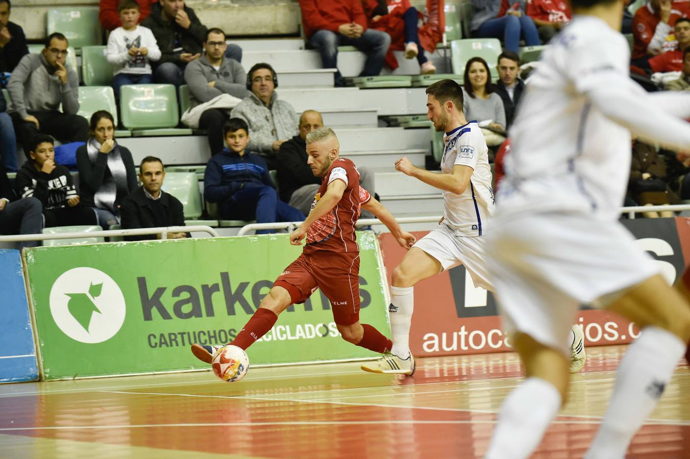 Con los ecos del 12-1 al Naturpellet Segovia, ElPozo se presentó este viernes de nuevo en casa, ante unos aficionados que volvieron a demostrar que los partidos contra los rivales de la zona baja no les atraen