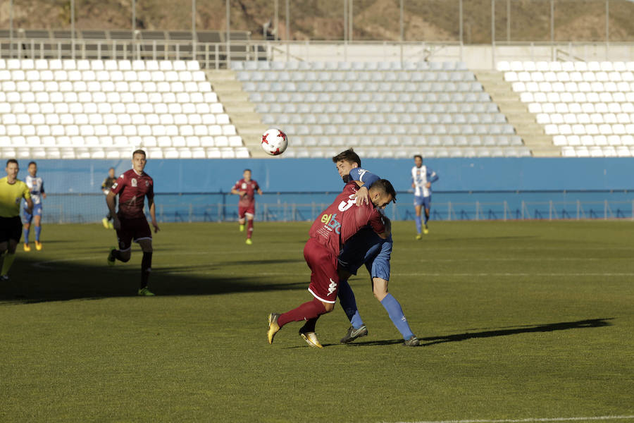 El equipo de Mario Simón cae ante un rival directo en el Artés Carrasco y se aleja cada vez más de los puestos de salvación, que se quedan a 10 puntos