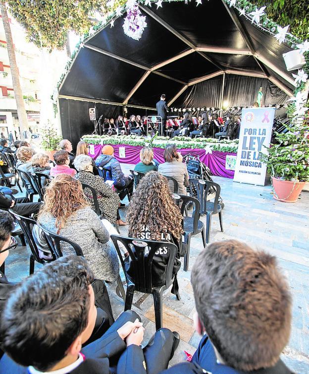 Las escuelas musicales se exhiben