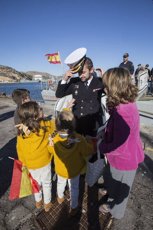 Tras 124 días fuera de la base y más de 17.000 millas navegadas, el patrullero atracó en el Arsenal de Cartagena