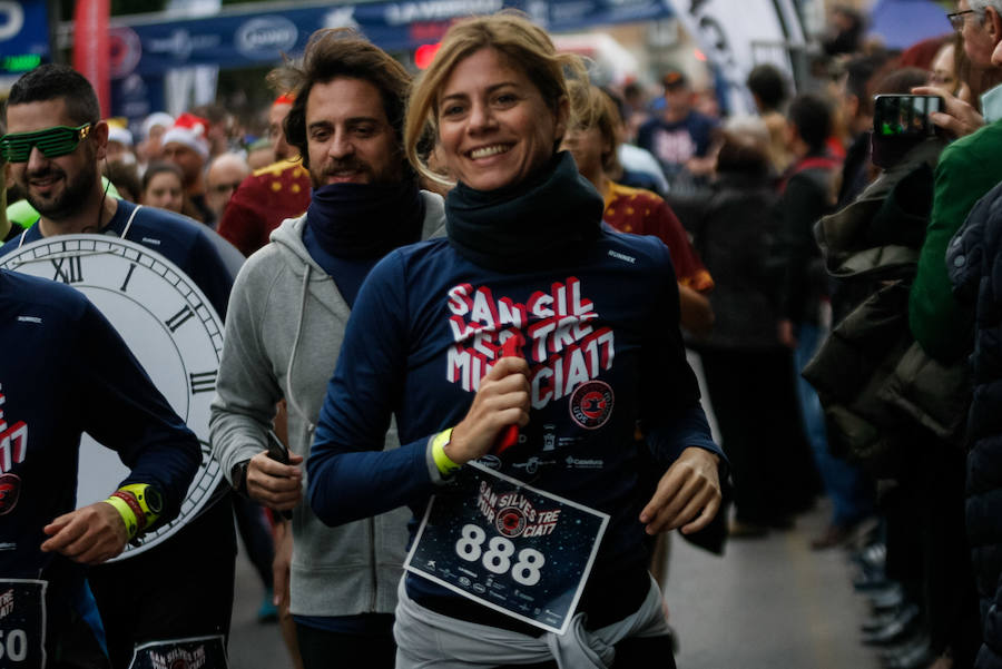 Miles de corredores se han dado cita para despedir el año corriendo en una multitudinaria prueba