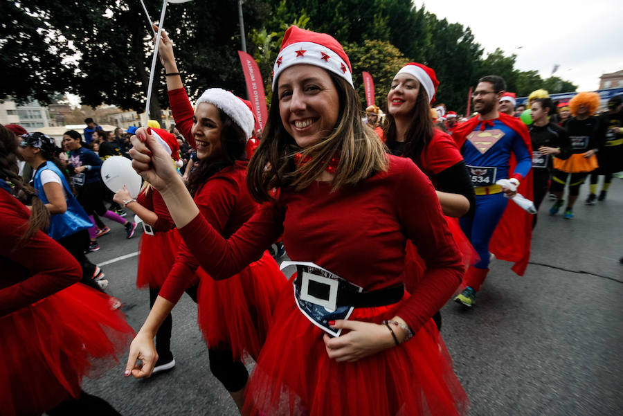 Miles de corredores se han dado cita para despedir el año corriendo en una multitudinaria prueba