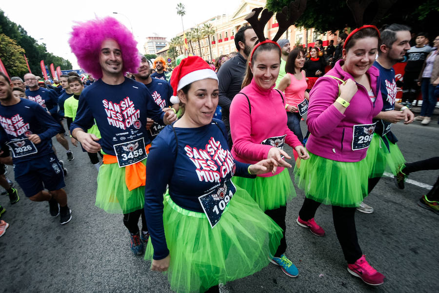 Miles de corredores se han dado cita para despedir el año corriendo en una multitudinaria prueba