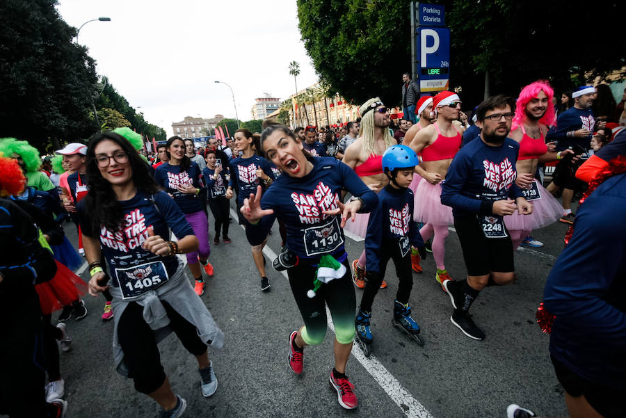 Miles de corredores se han dado cita para despedir el año corriendo en una multitudinaria prueba