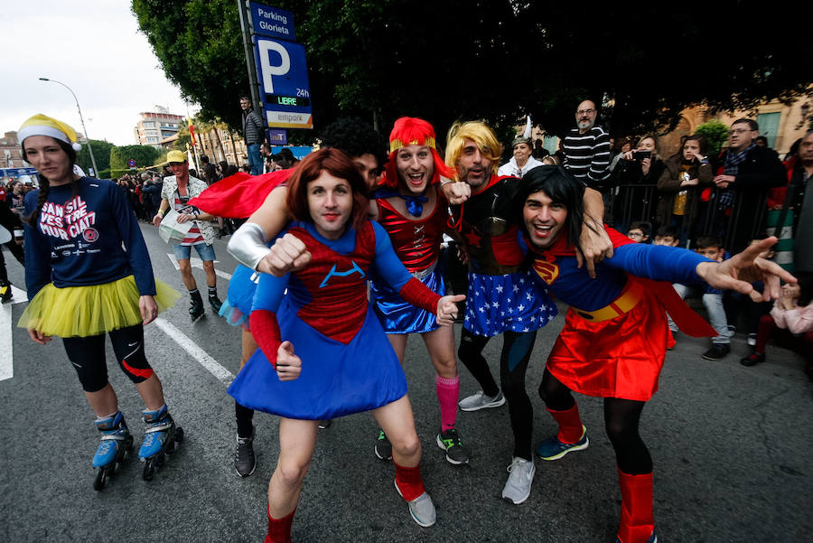 Miles de corredores se han dado cita para despedir el año corriendo en una multitudinaria prueba
