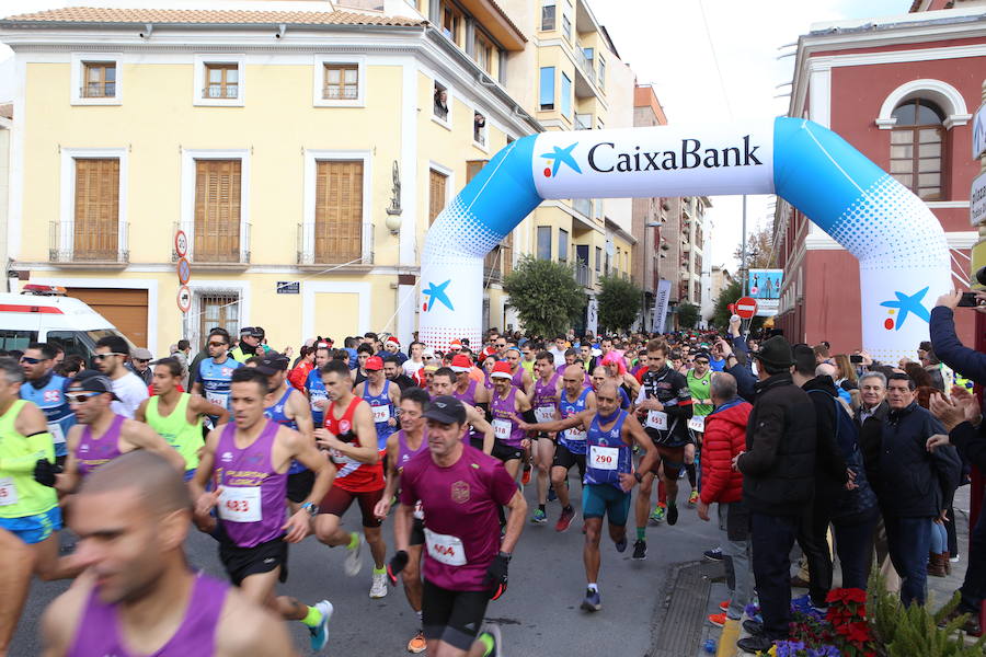 Cerca de mil corredores se han dado cita en la carrera que ha despedido el año en Lorca